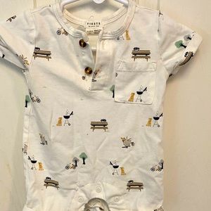 Cutes little boys onesie